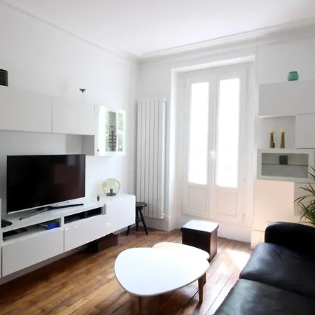 Hostnfly - Superb & Bright Near Bastille Parigi